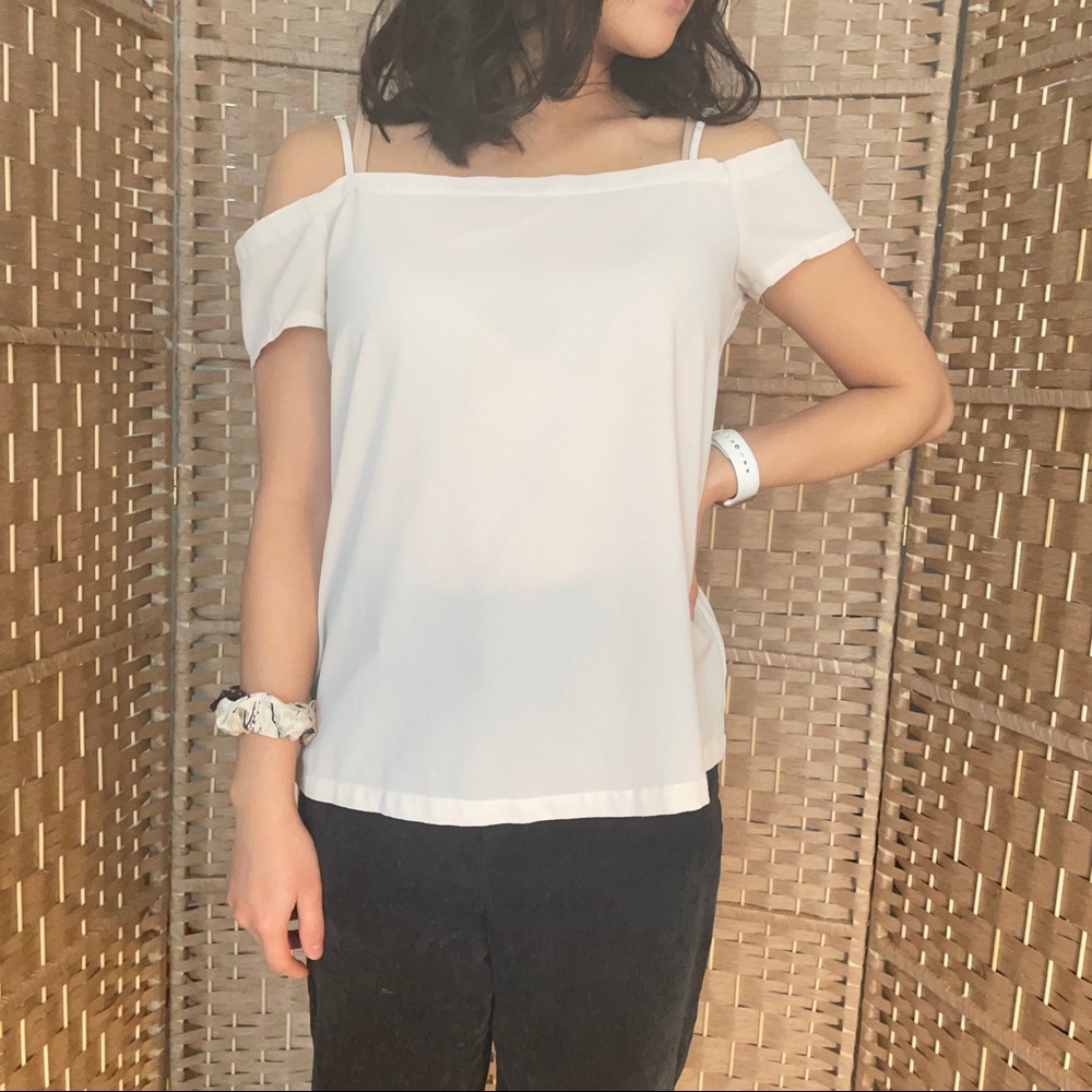 Dynamite off-shoulder top in heather white (Size S)